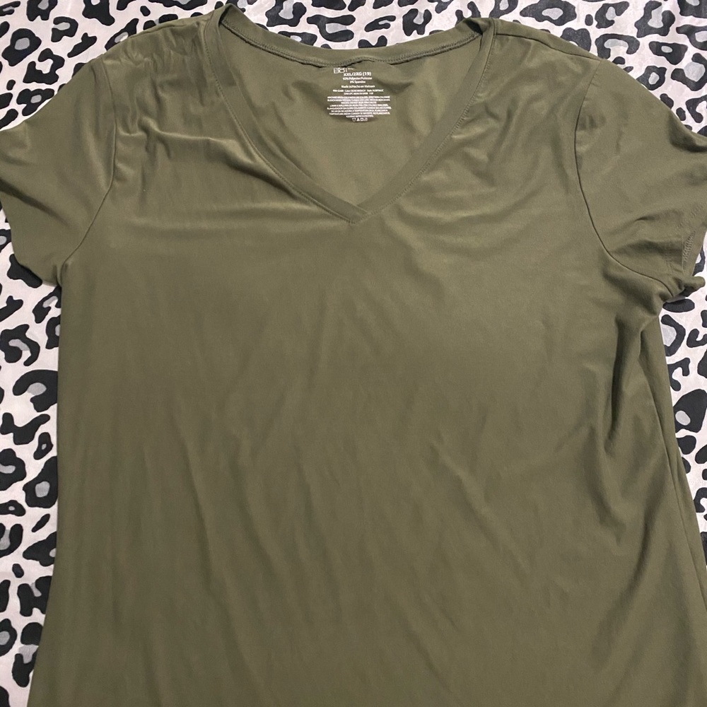 No boundaries Tee
